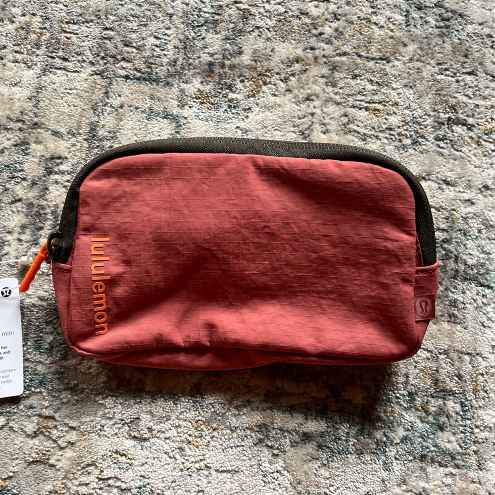 Lululemon Mini Belt Bag